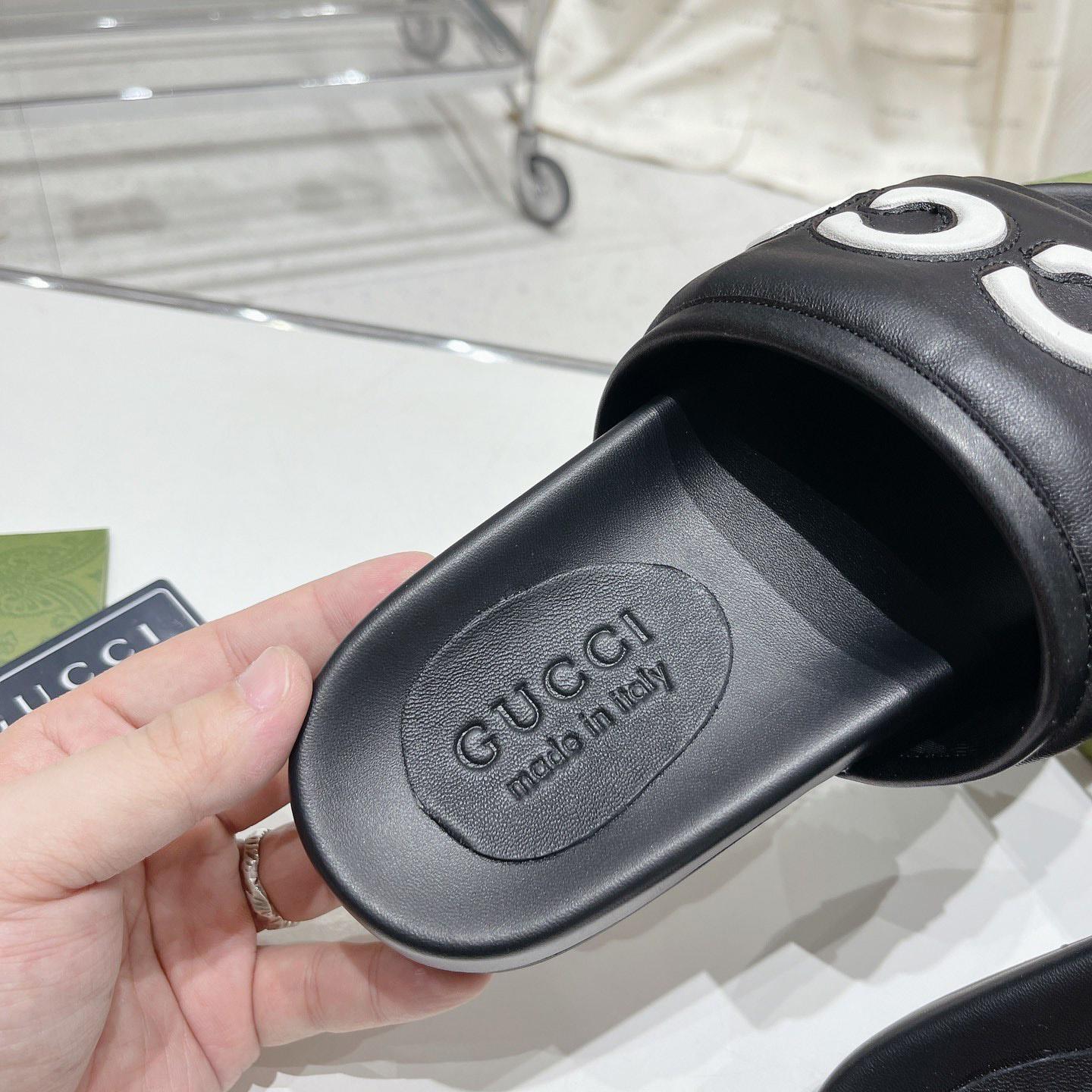 Gucci Slide Sandal  - FashionPlug