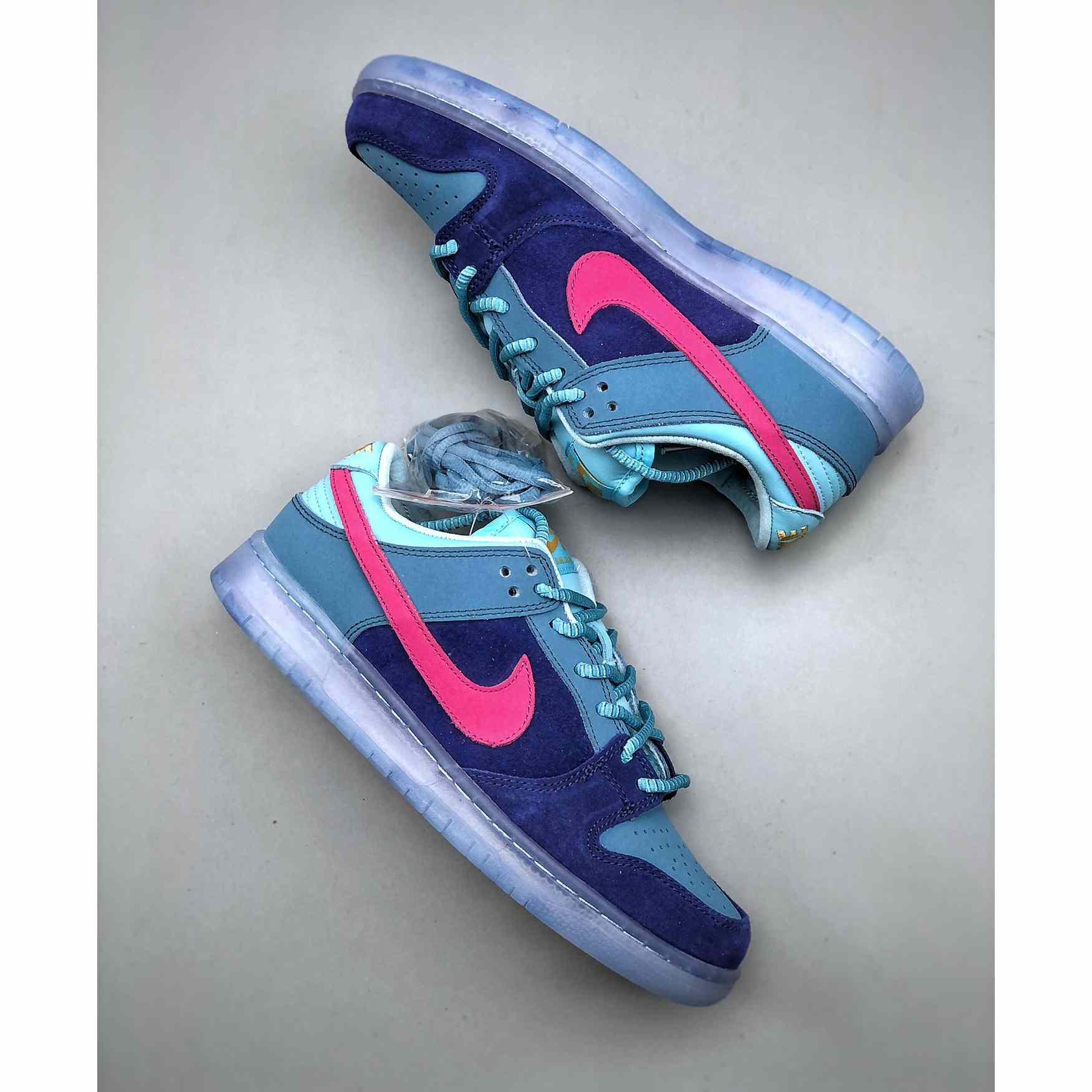 Run The Jewels x Nike SB Dunk Low Sneakers       DO9404-400 - FashionPlug