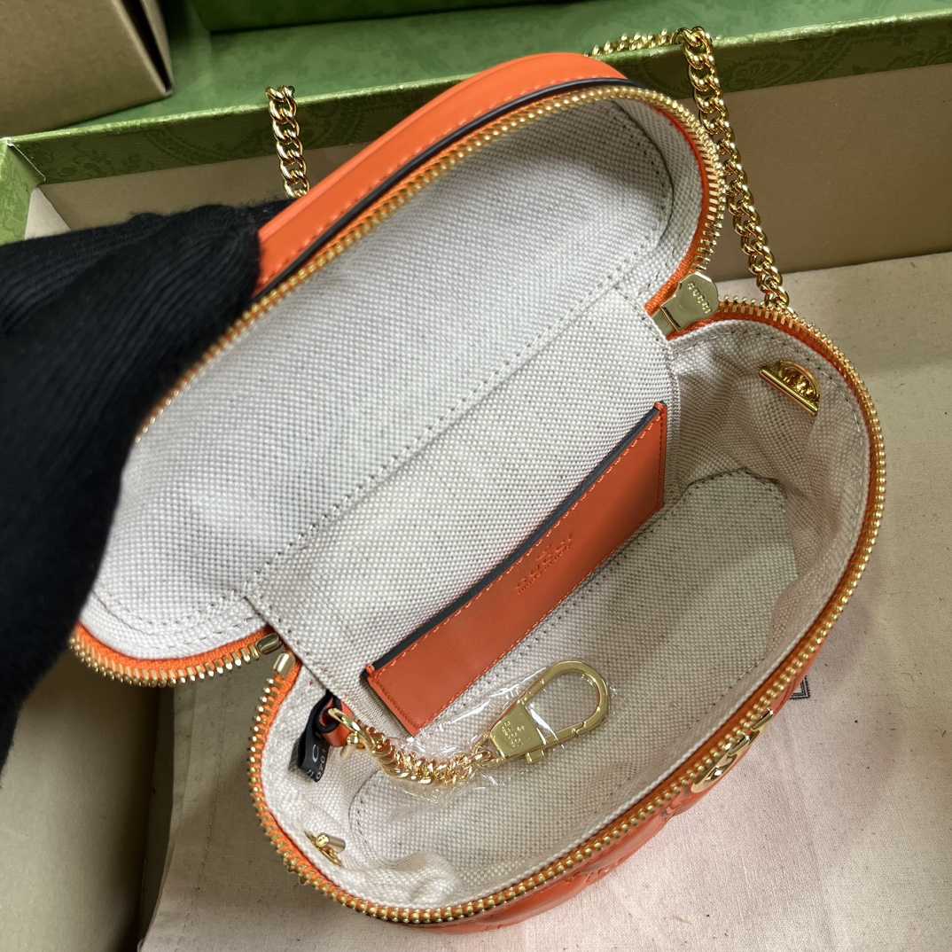 Gucci GG Matelassé Top Handle Mini Bag(16-10.5-5cm) - FashionPlug