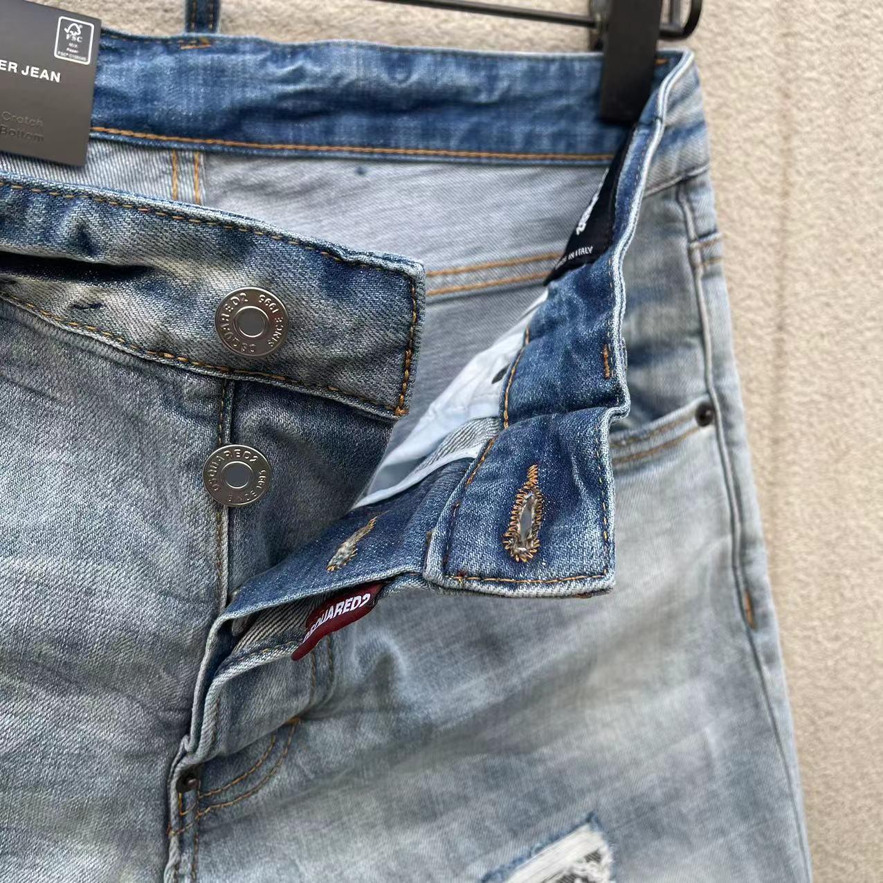 Dsquared2  Denim Shorts  D070 - FashionPlug