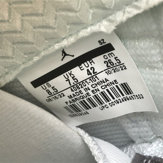 Air Jordan 11Sneaker     408201-101 - FashionPlug