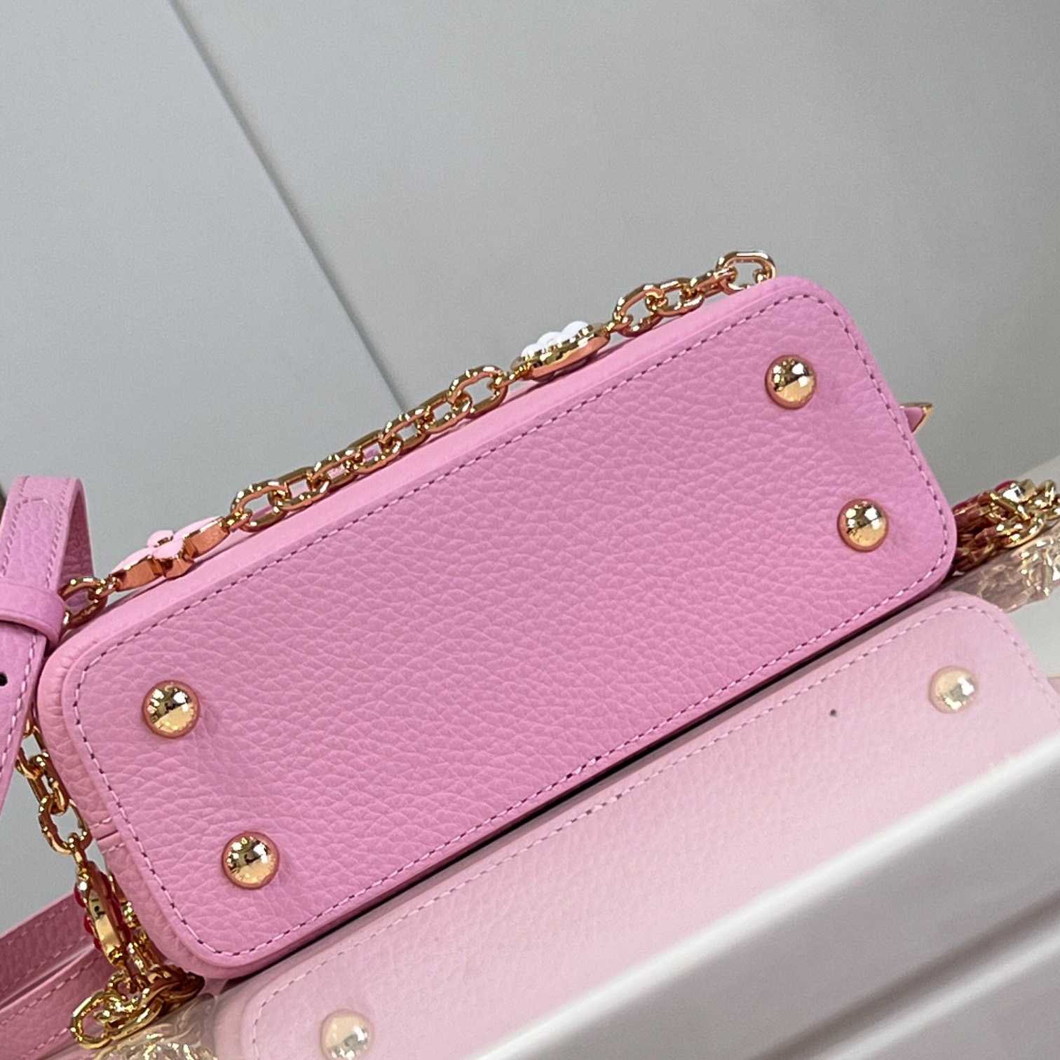 Louis Vuitton Capucines Mini Capucines (21x14x8cm)  M48865 - FashionPlug