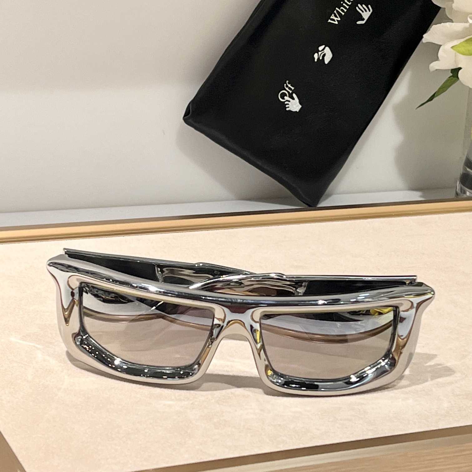 Off White Volcanite Sunglasses    OERI074 - FashionPlug