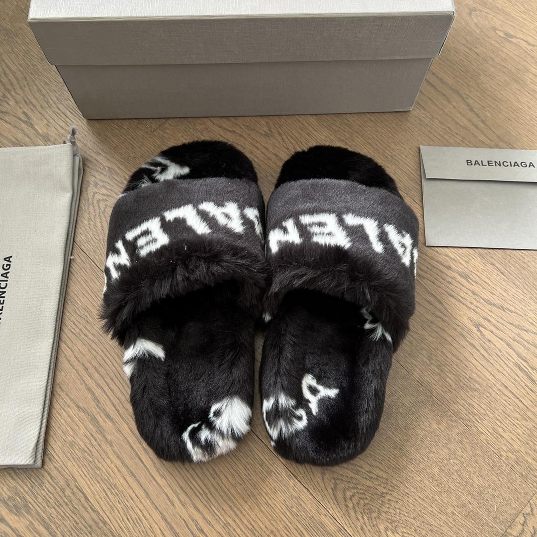 Balenciaga Faux fur Logo Slippers - FashionPlug