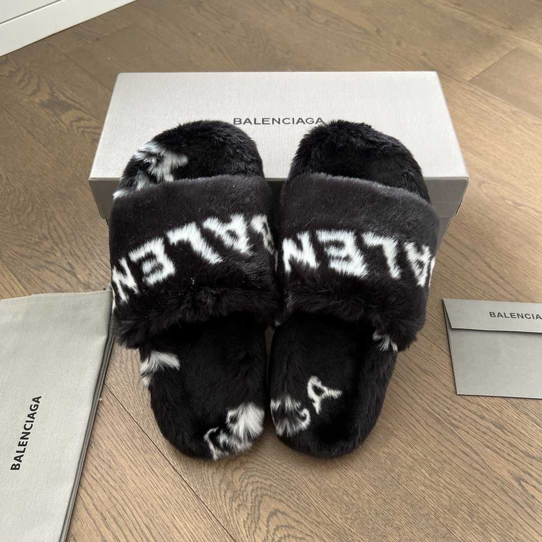 Balenciaga Faux fur Logo Slippers - FashionPlug