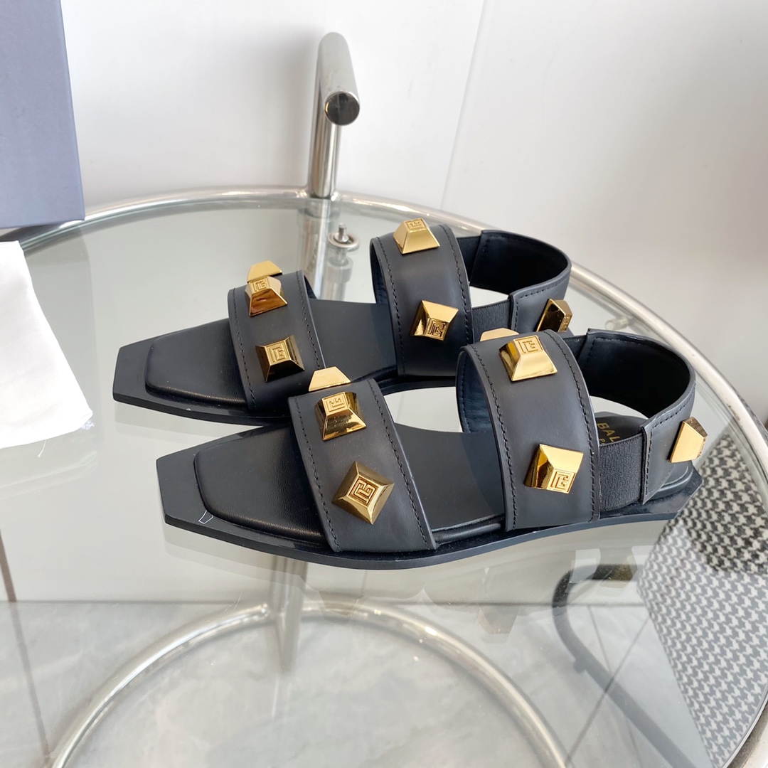 Balmain Studded Flat Sandals - FashionPlug