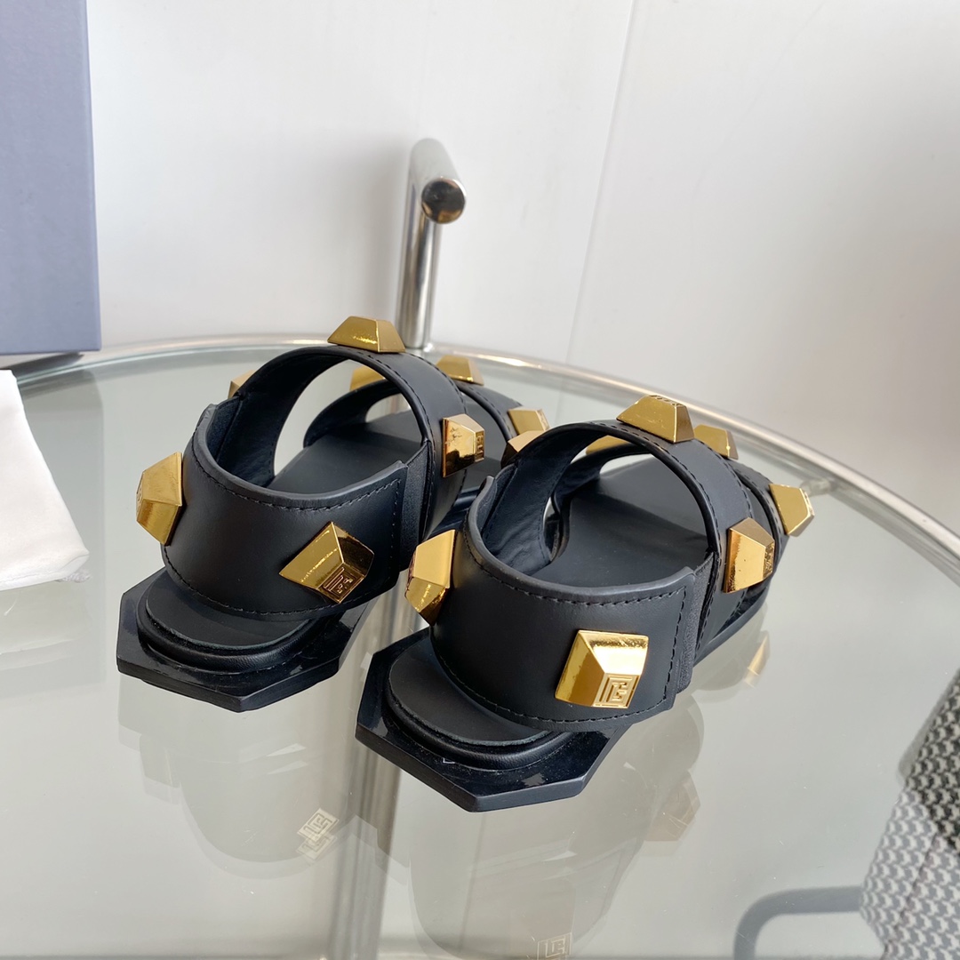 Balmain Studded Flat Sandals - FashionPlug
