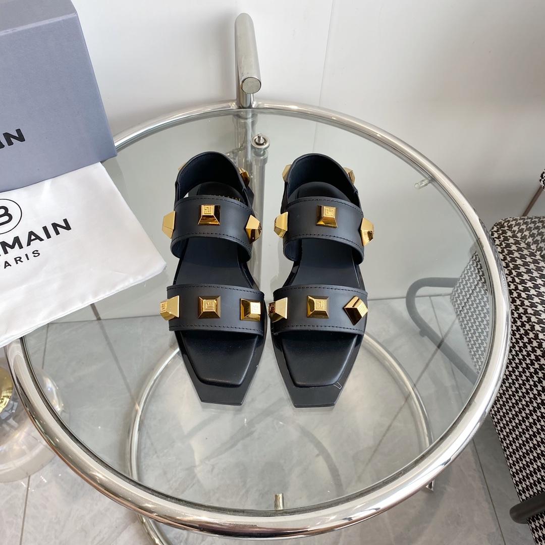 Balmain Studded Flat Sandals - FashionPlug