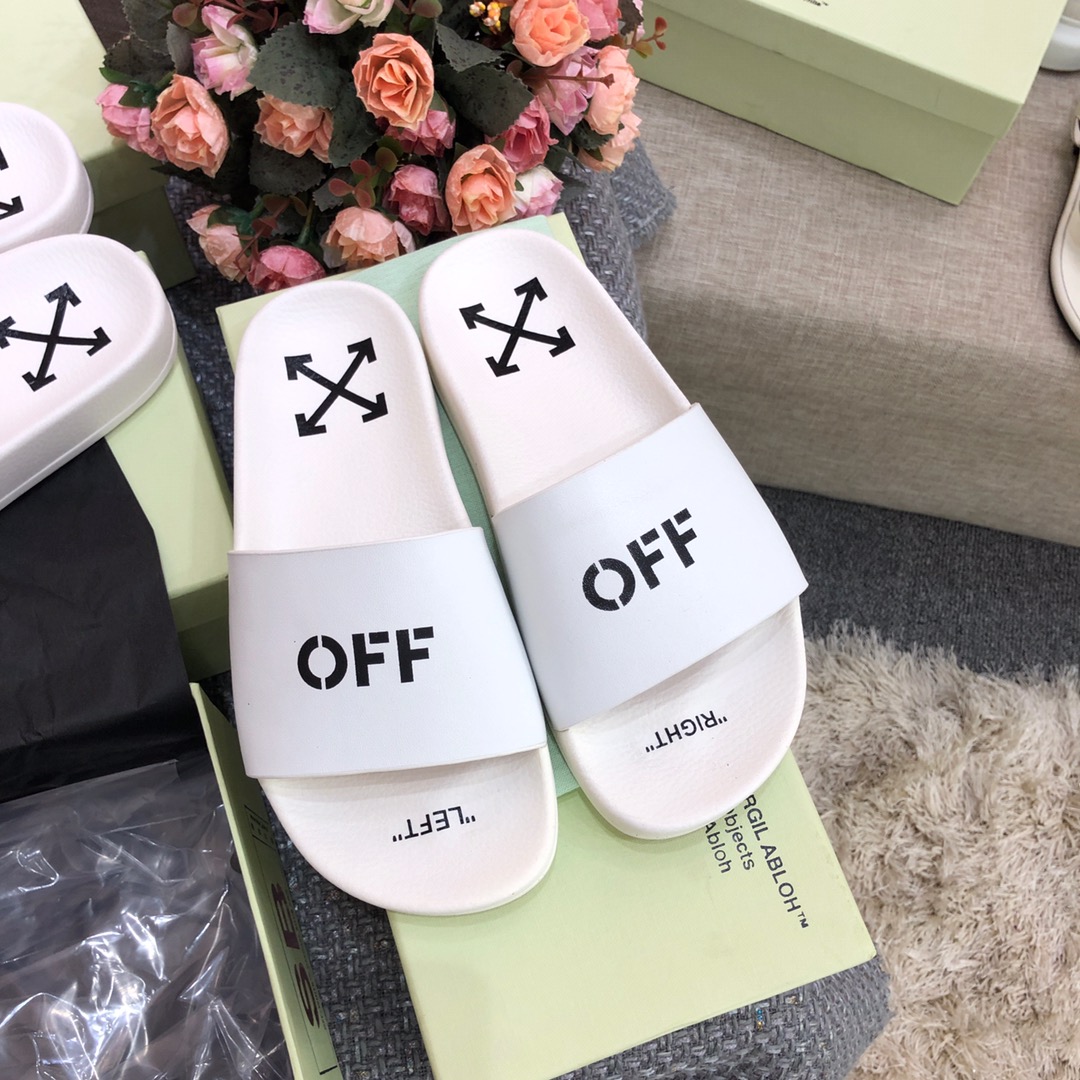 Off White Printed Pool Slider - FashionPlug