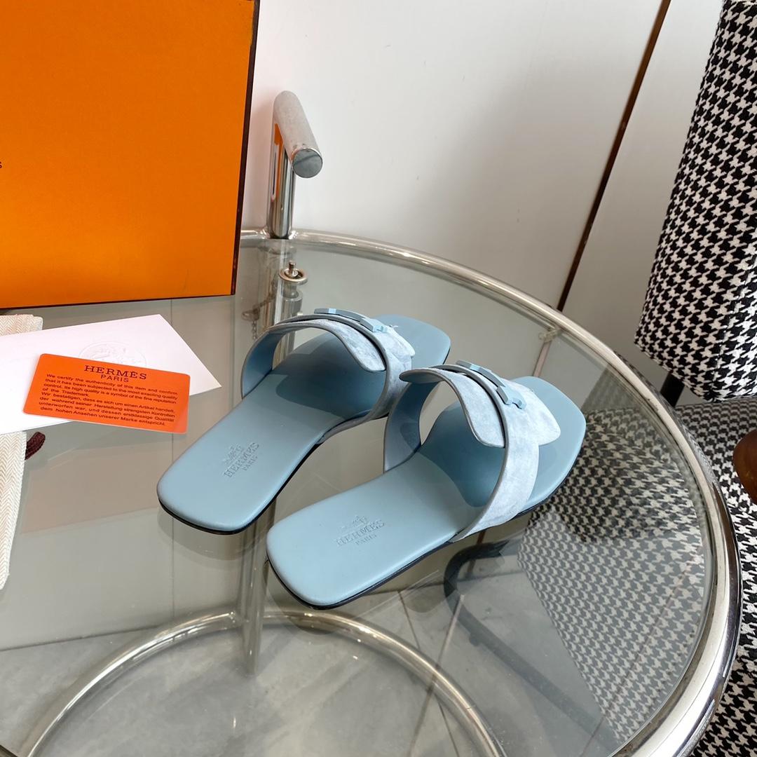 Hermes Galerie Sandal - FashionPlug
