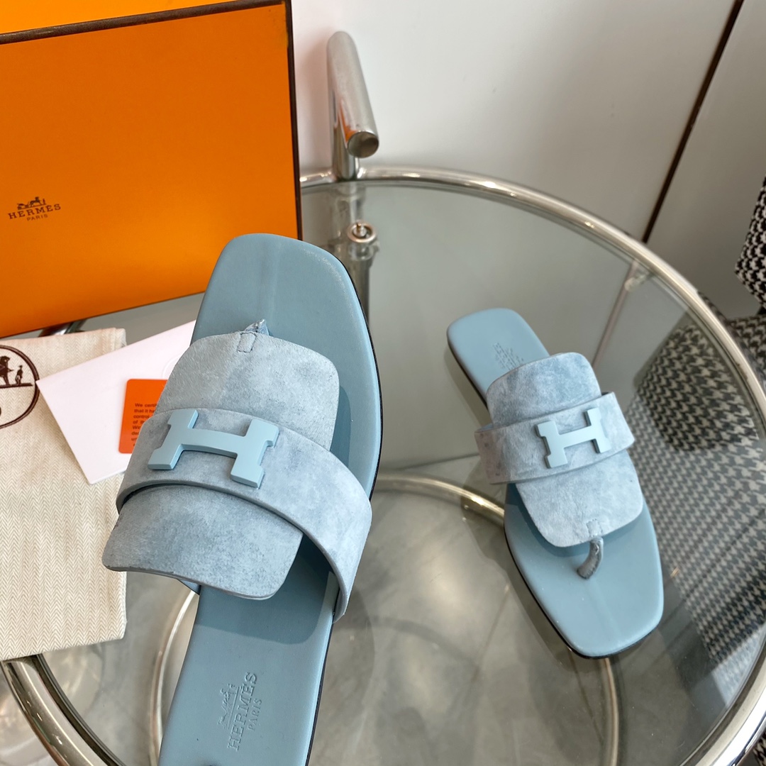 Hermes Galerie Sandal - FashionPlug