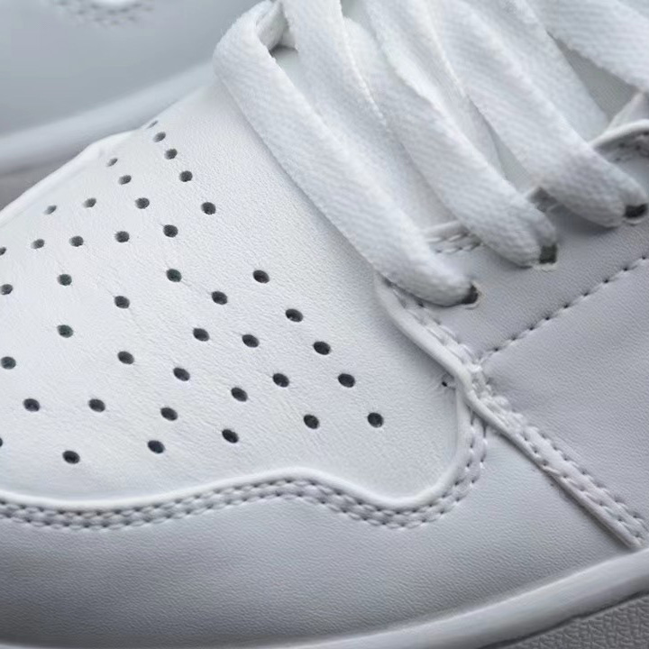 Air Jordan 1 Low Sneaker   553558-170 - FashionPlug
