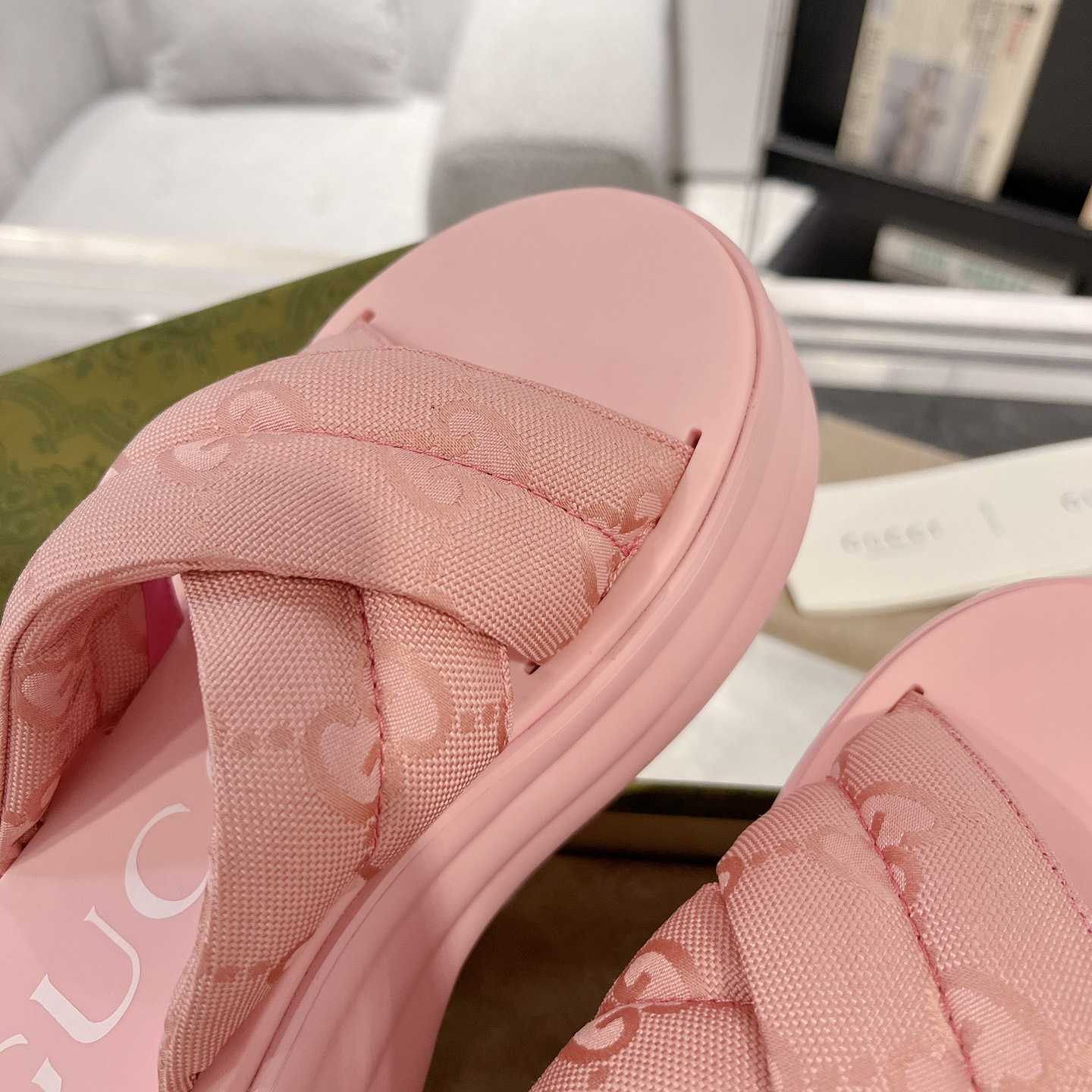 Gucci Women's GG Platform Slide Sandal - FashionPlug