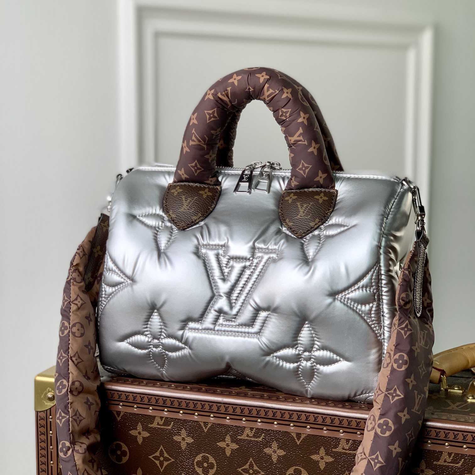 Louis Vuitton Pillow Speedy 25 Bandouliere Bag (25 x 19 x 15cm)  M59009 - FashionPlug