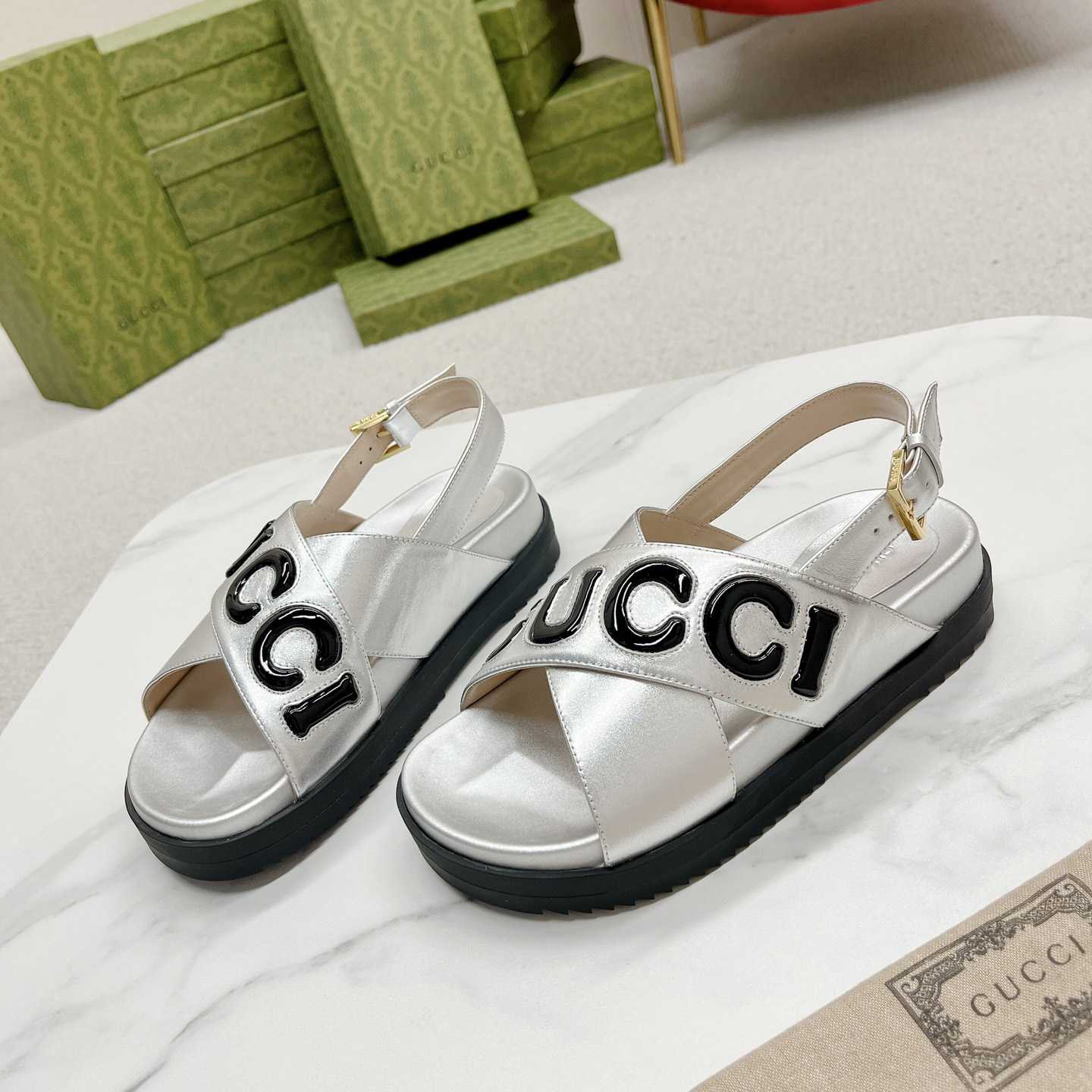 Gucci Women's Sandal - FashionPlug