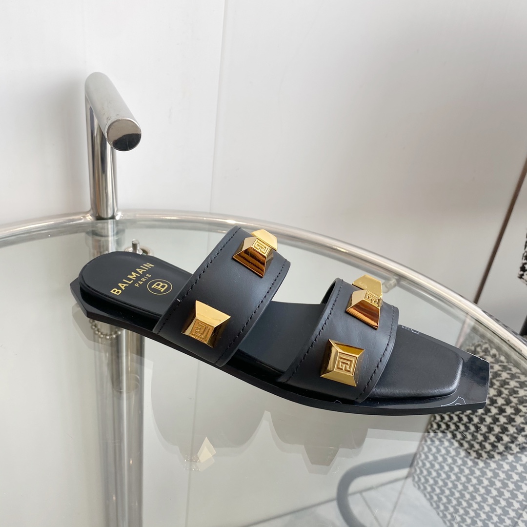 Balmain Ana Studded Leather Slides - FashionPlug