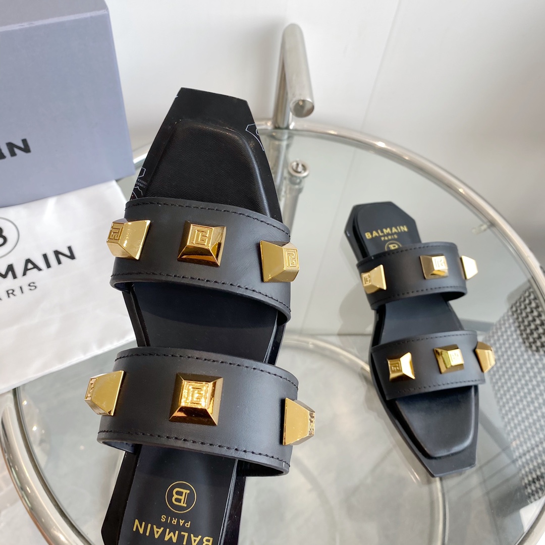 Balmain Ana Studded Leather Slides - FashionPlug