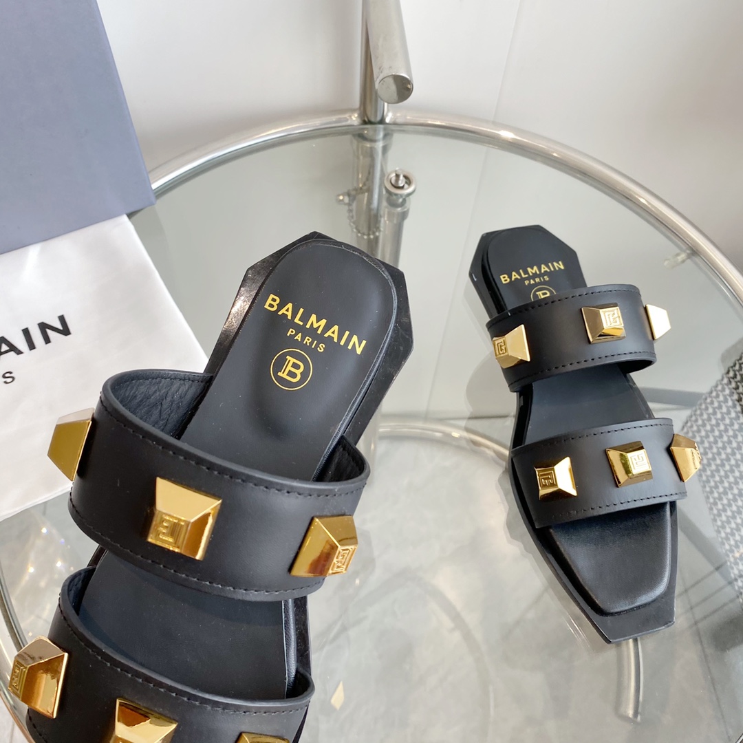 Balmain Ana Studded Leather Slides - FashionPlug