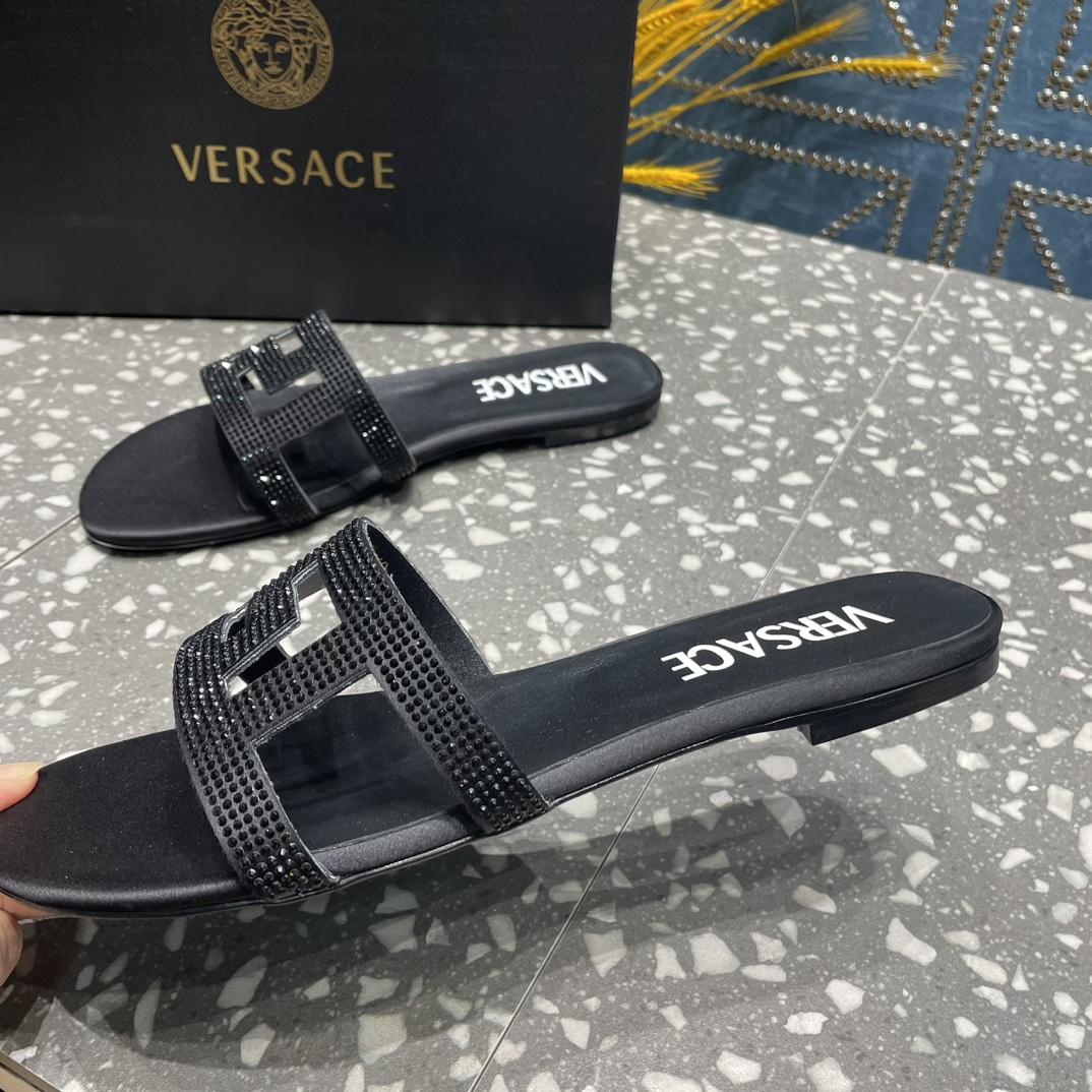 Versace Greca Maze Crystal Flat Sandals - FashionPlug