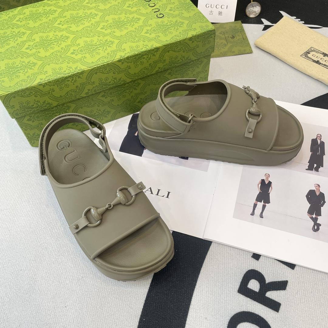 Gucci Horsebit Flatform Sandal - FashionPlug