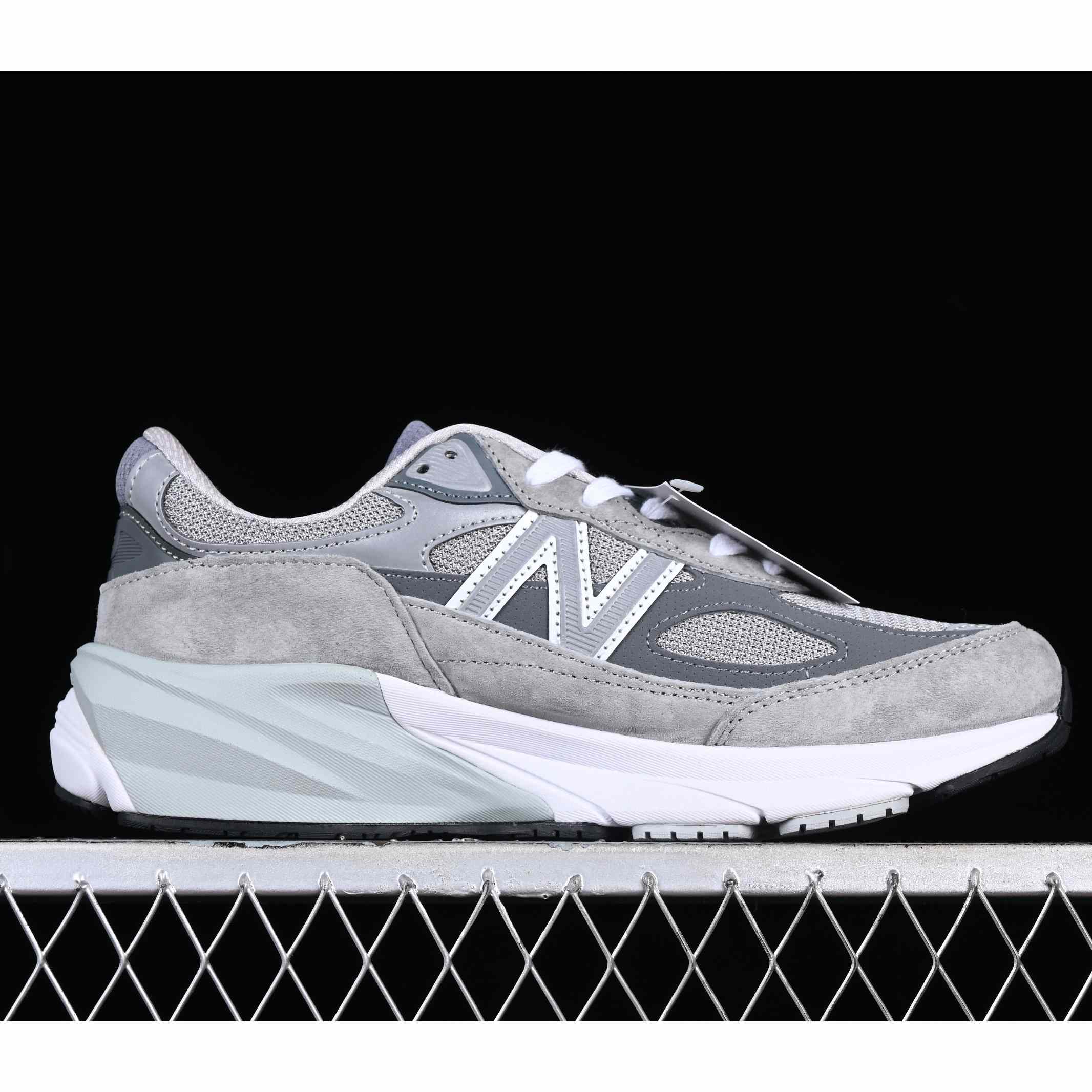 New Balance Made In USA M990  Sneaker  - FashionPlug