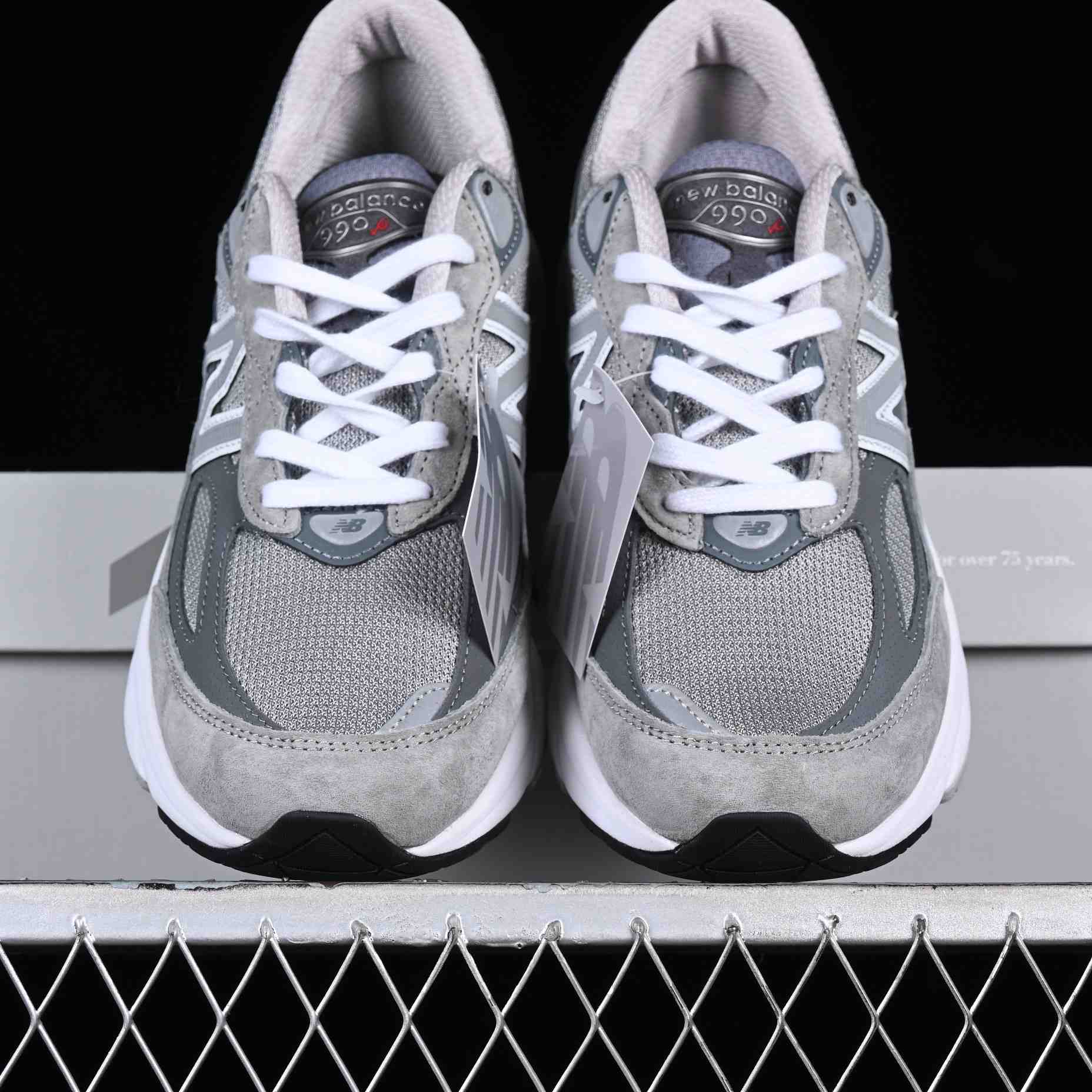 New Balance Made In USA M990  Sneaker  - FashionPlug