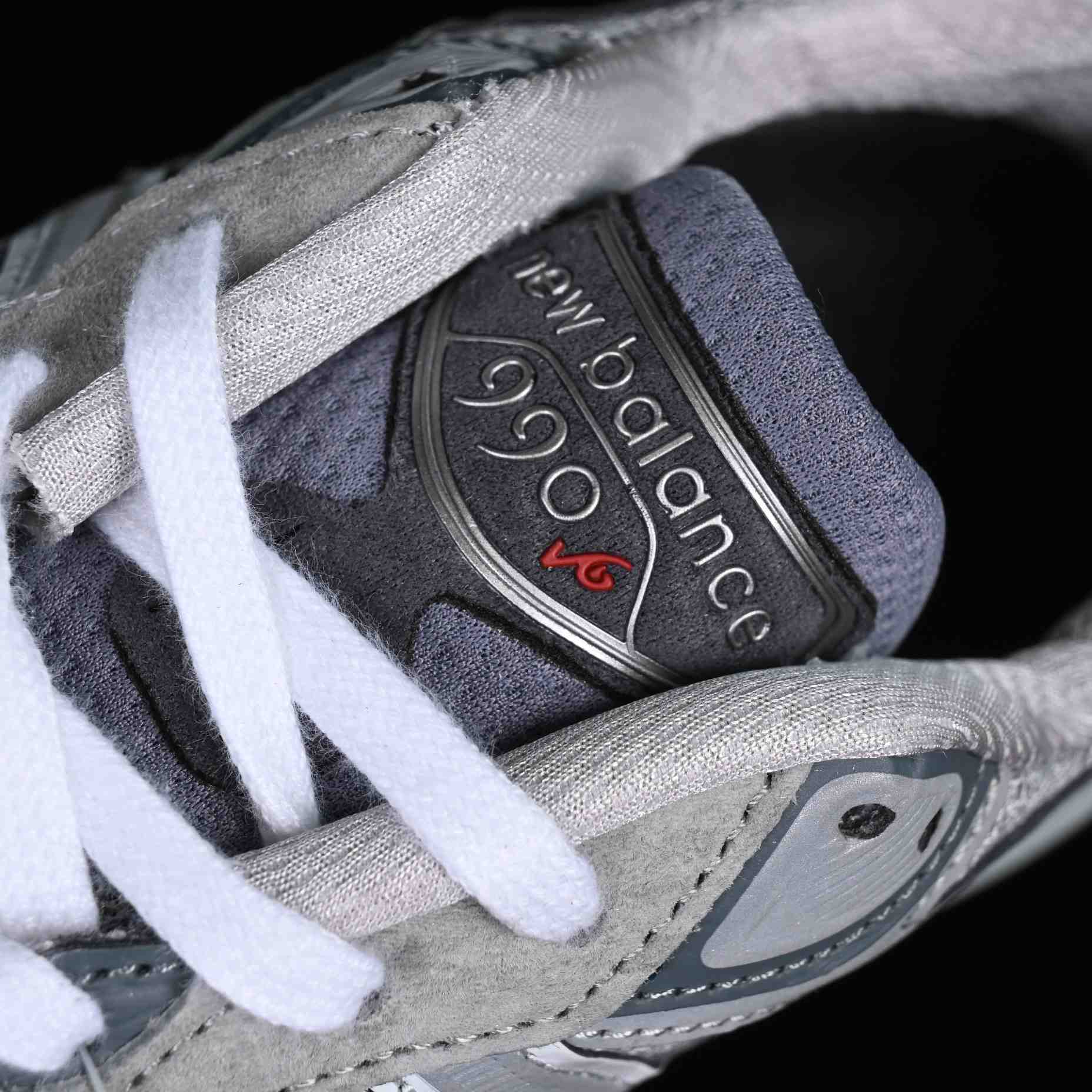 New Balance Made In USA M990  Sneaker  - FashionPlug