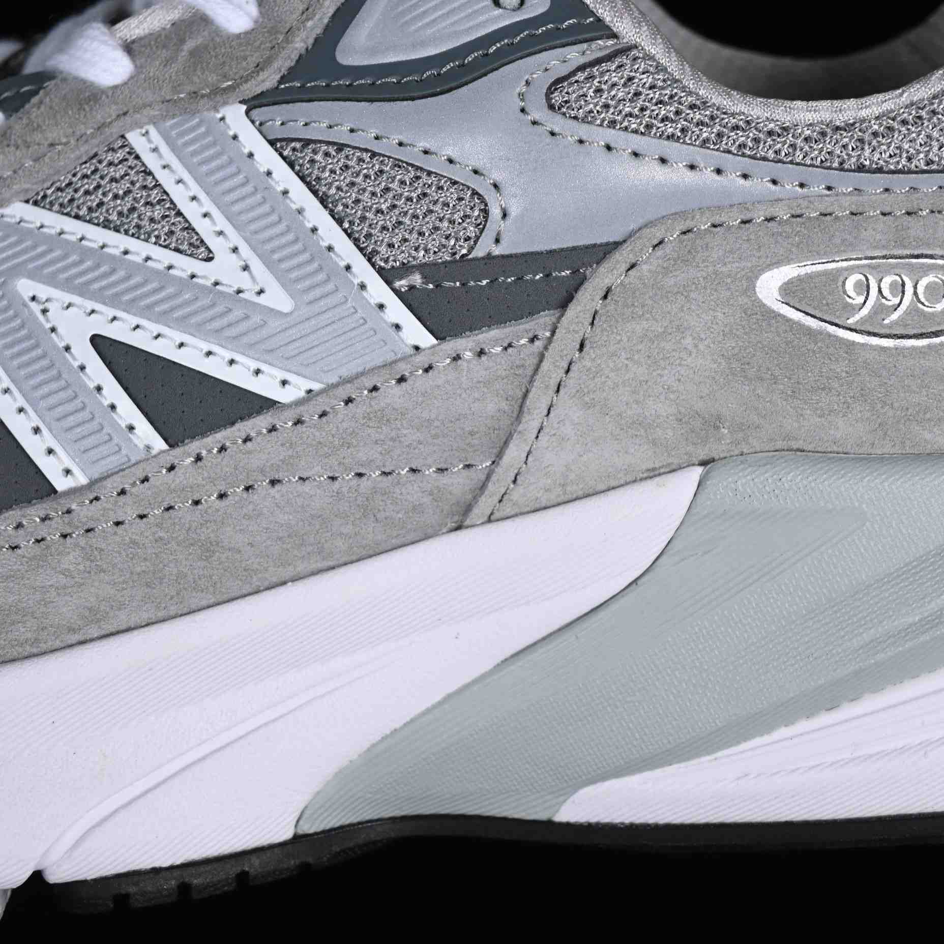 New Balance Made In USA M990  Sneaker  - FashionPlug