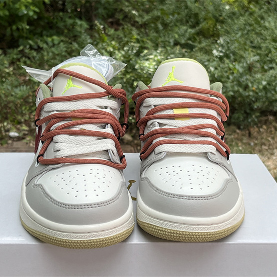 Air Jordan 1 Low Sneaker      FD9906-131  - FashionPlug