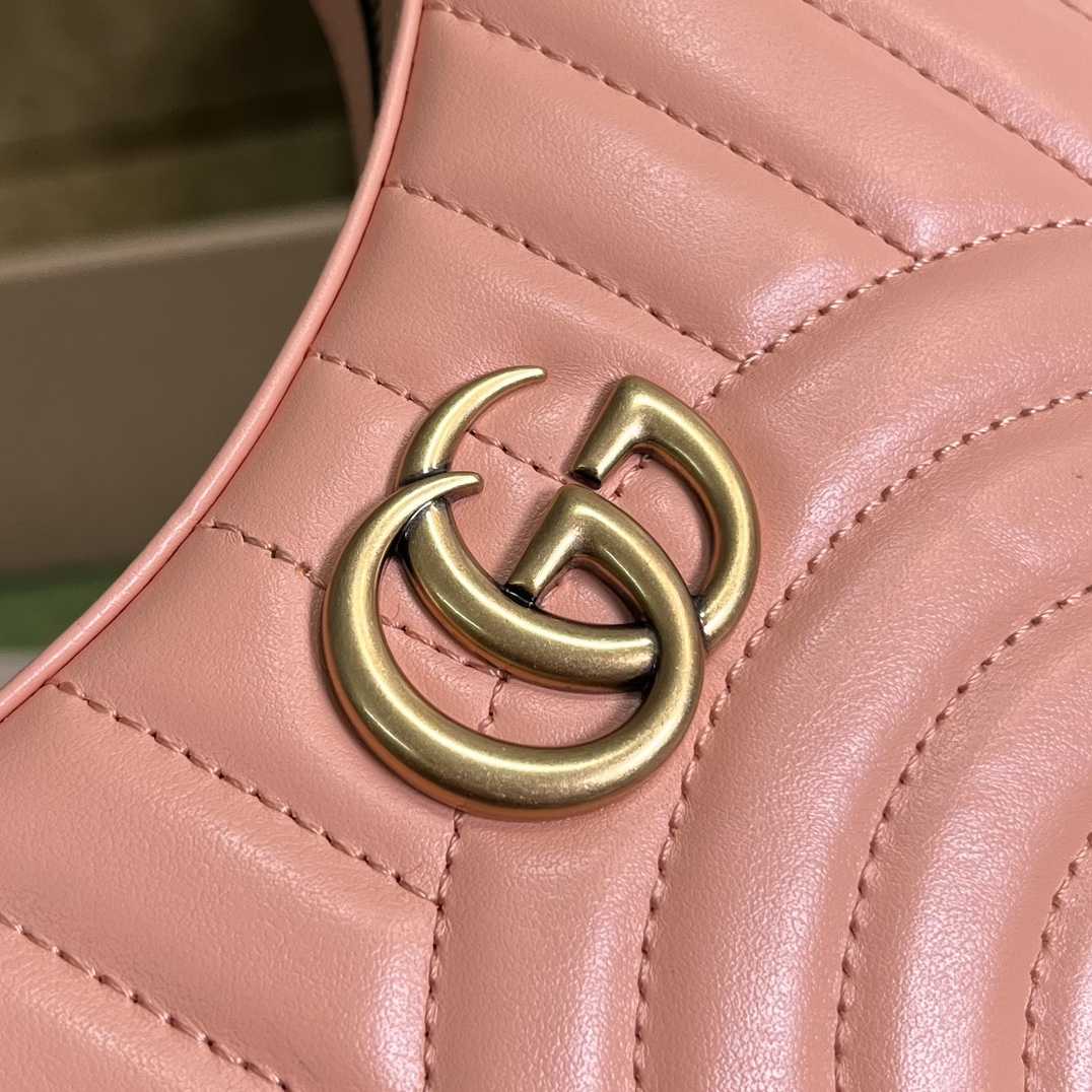 Gucci GG Marmont Matelassé Mini Bag(21.5-11-5cm) - FashionPlug