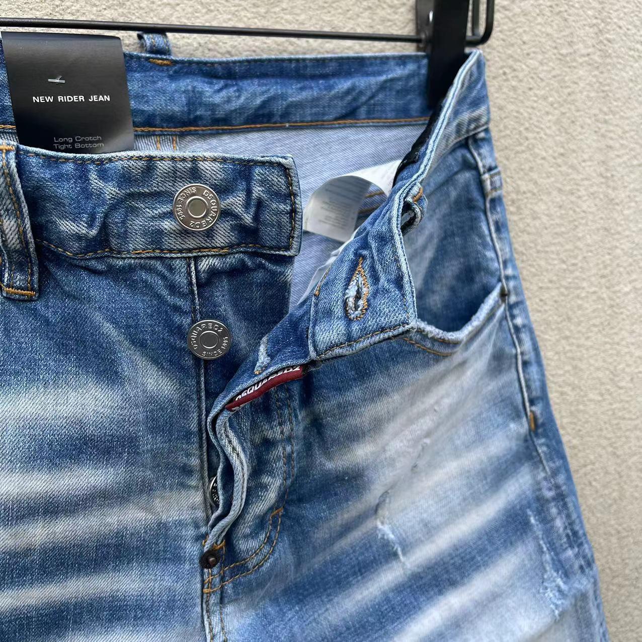 Dsquared2  Denim Shorts  D035 - FashionPlug