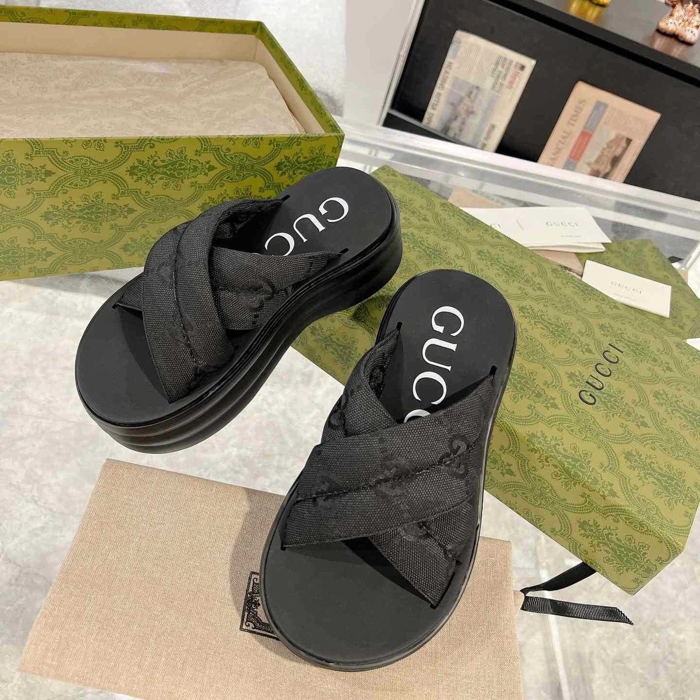 Gucci Women's GG Platform Slide Sandal - FashionPlug