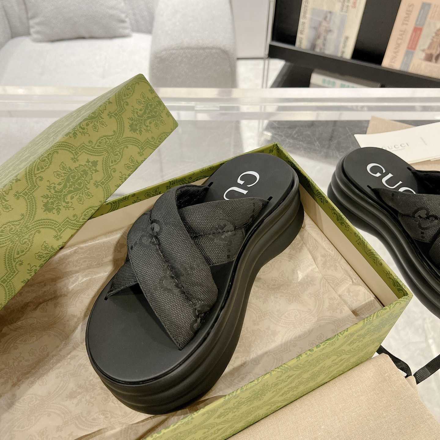 Gucci Women's GG Platform Slide Sandal - FashionPlug