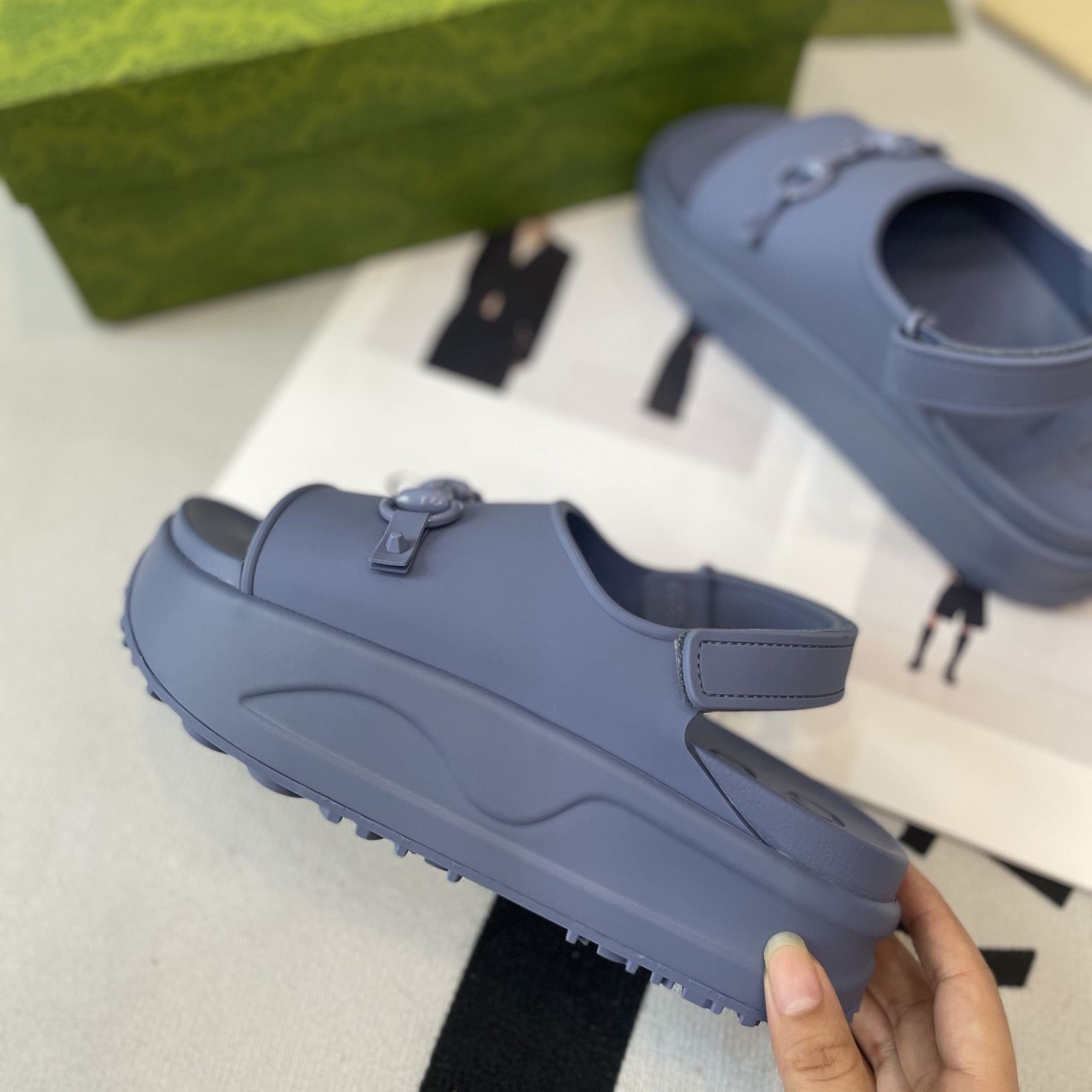 Gucci Horsebit Flatform Sandal - FashionPlug
