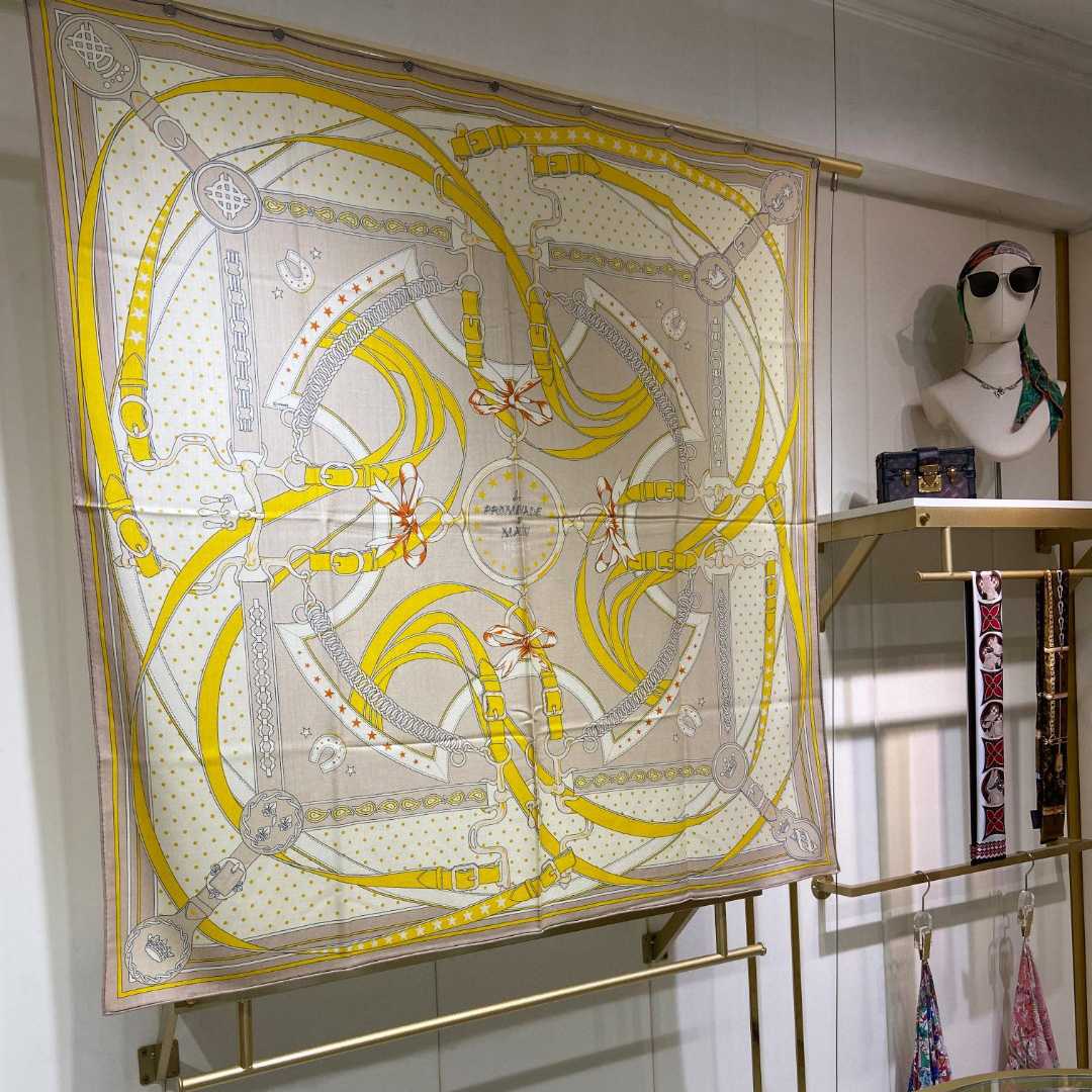 Hermes La Promenade Du Matin Bandana Shawl 140 - FashionPlug