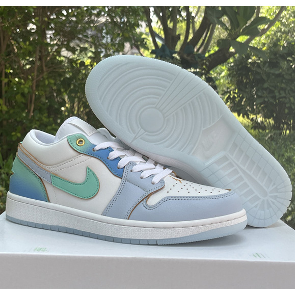 Air Jordan 1 Low SE “Emerald Rise” Sneaker      FN8899-131 - FashionPlug