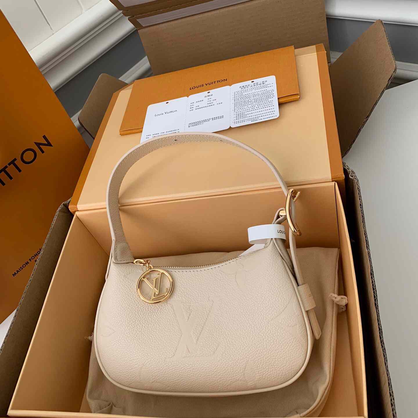Louis Vuitton Mini Moon Monogram Empreinte (20.5*11*5cm)     M82519 - FashionPlug