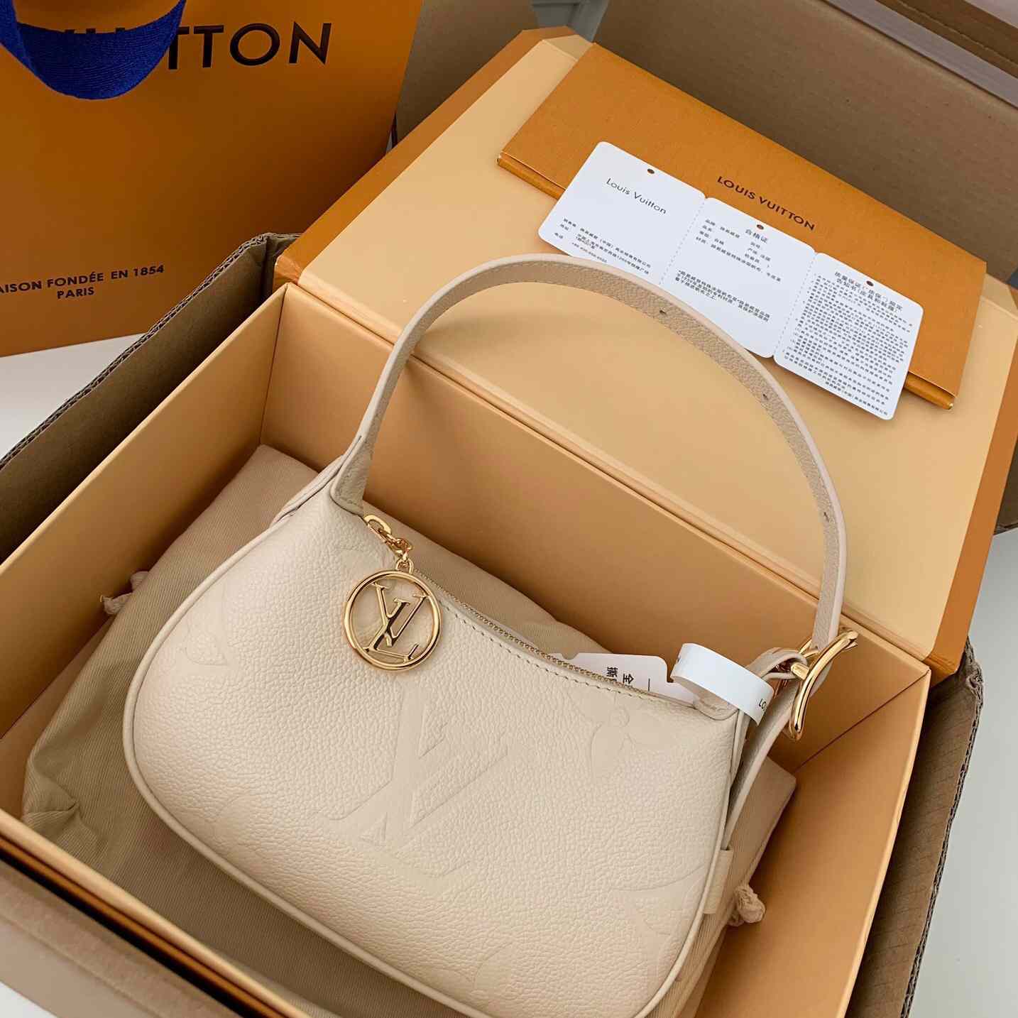 Louis Vuitton Mini Moon Monogram Empreinte (20.5*11*5cm)     M82519 - FashionPlug