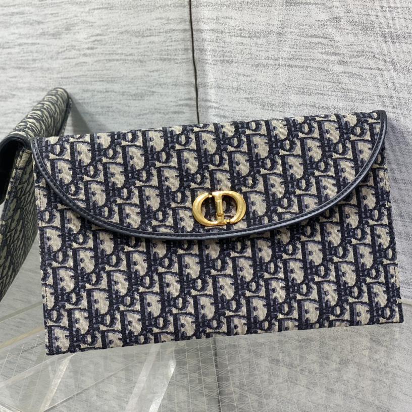 Dior 30 Montaigne Avenue Pouch With Flap  - FashionPlug