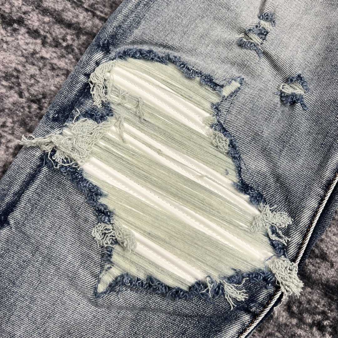 Amiri Jeans  305 - FashionPlug