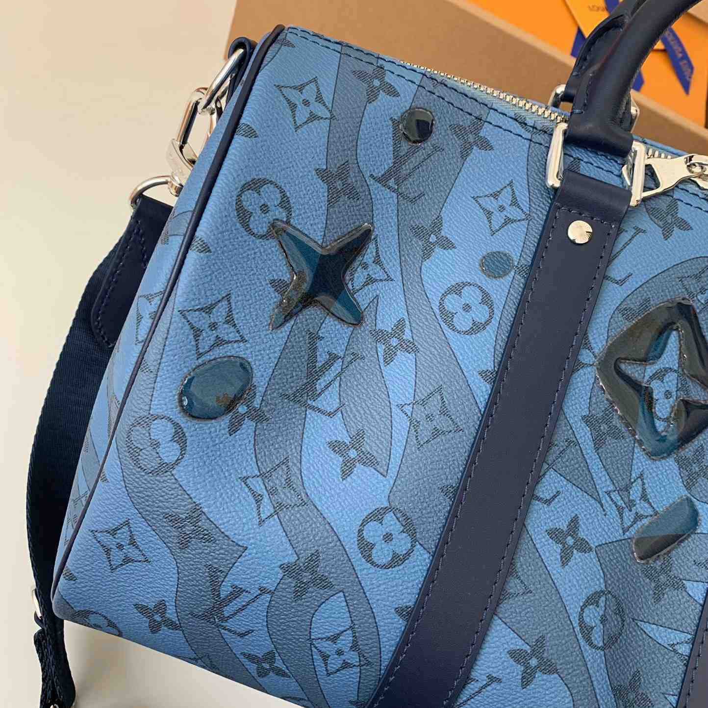 Louis Vuitton Keepall Bandouliere 35(34*21*16cm)     M22573 - FashionPlug
