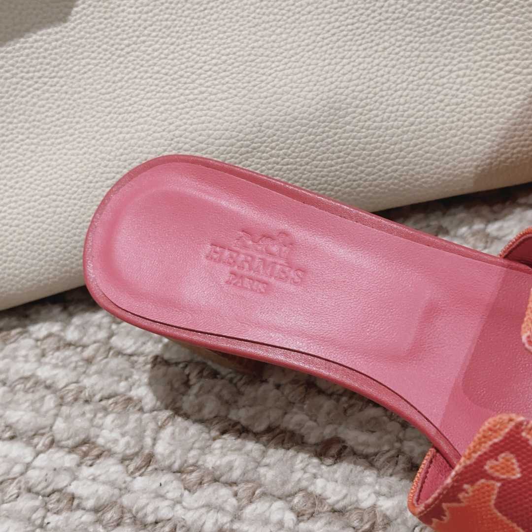 Hermes Oasis Sandal - FashionPlug