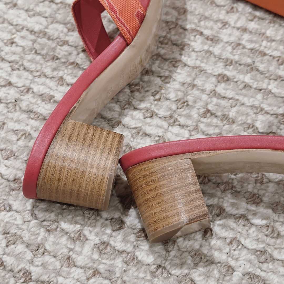Hermes Oasis Sandal - FashionPlug