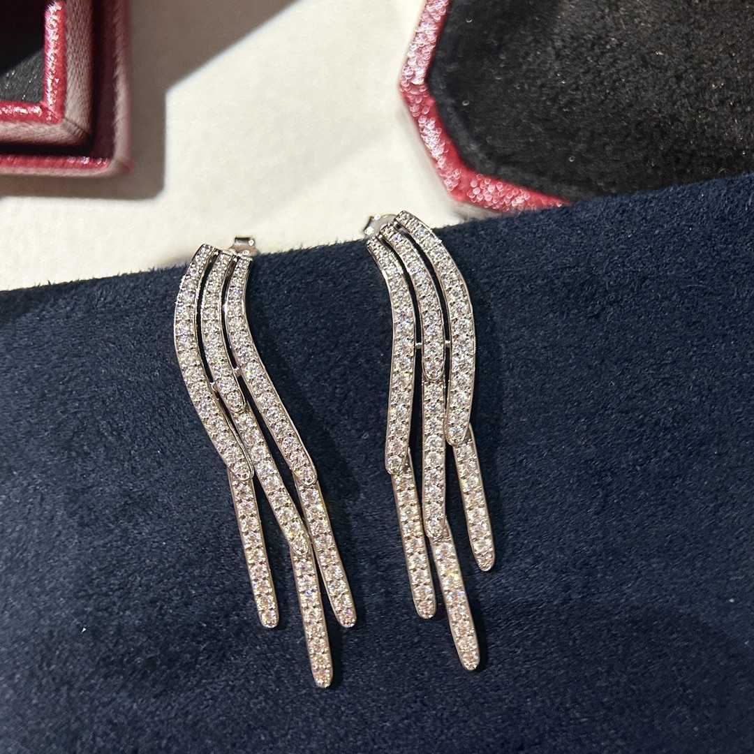 Cartier Diamond Collection Earrings - FashionPlug
