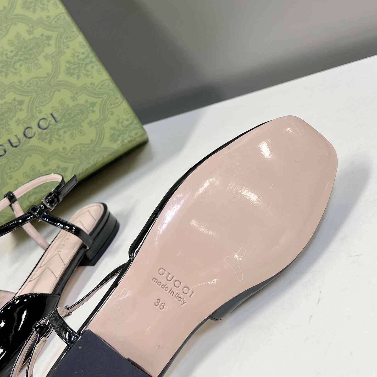 Gucci Women's Double G Ballet Flat - FashionPlug