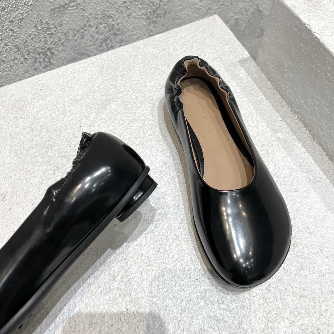 Bottega Veneta Atomic Ballerina Flat - FashionPlug