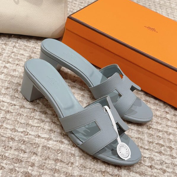 Hermes Oasis Sandal - FashionPlug