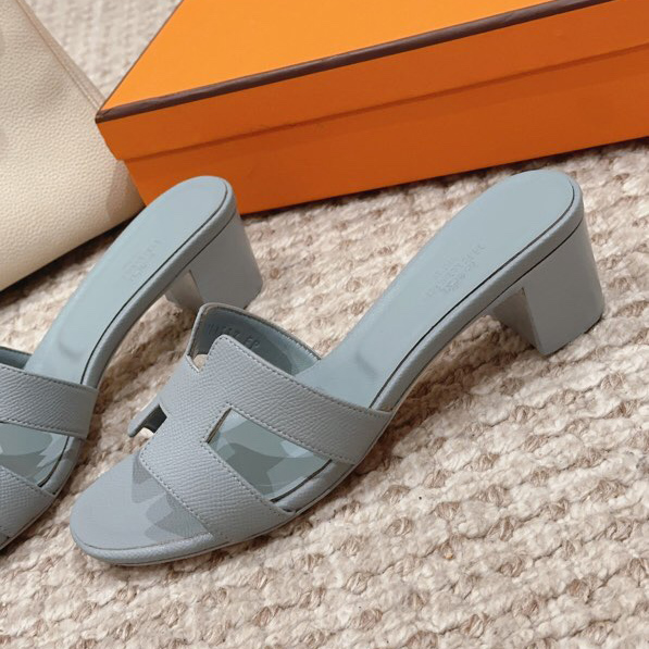 Hermes Oasis Sandal - FashionPlug