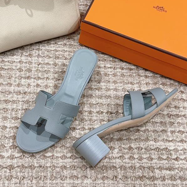 Hermes Oasis Sandal - FashionPlug