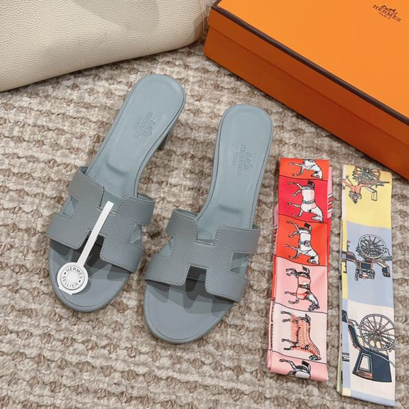 Hermes Oasis Sandal - FashionPlug